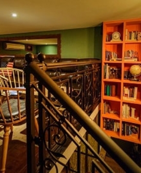 This Bar Restaurant Deserves Big Love For Keeping Sanitary Pads